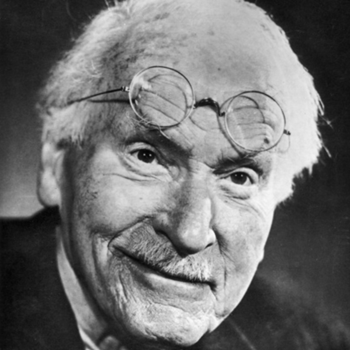 Headshot of Carl Jung